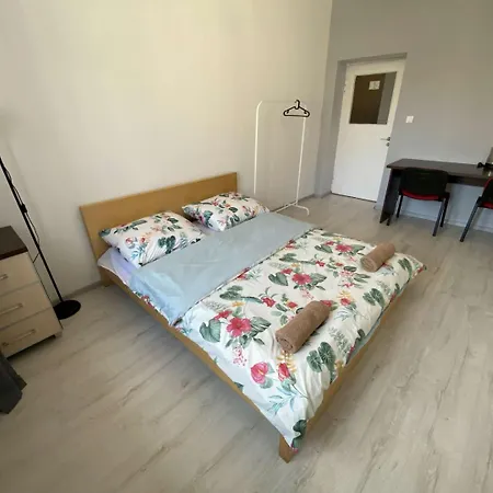 Fantastic-inn - Ns54 דירה